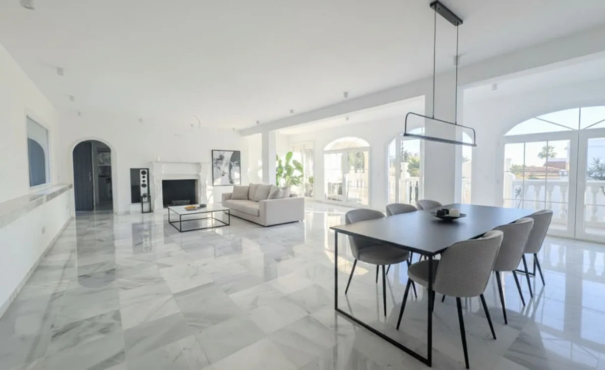 f08072d1-10db-46ae-8a86-e9c3d9ec56d0