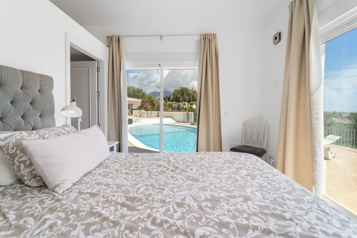 15a450ed-5f32-45a3-8703-535750e06a34