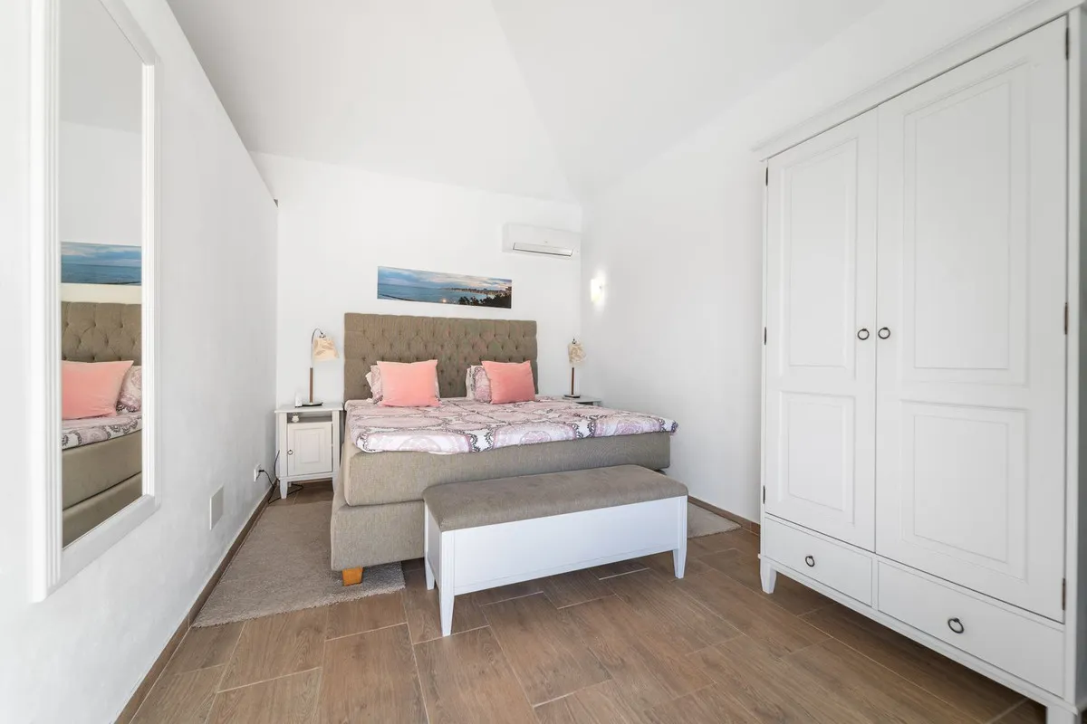 32ab8984-0dce-4d2d-8724-748c1ac131b1