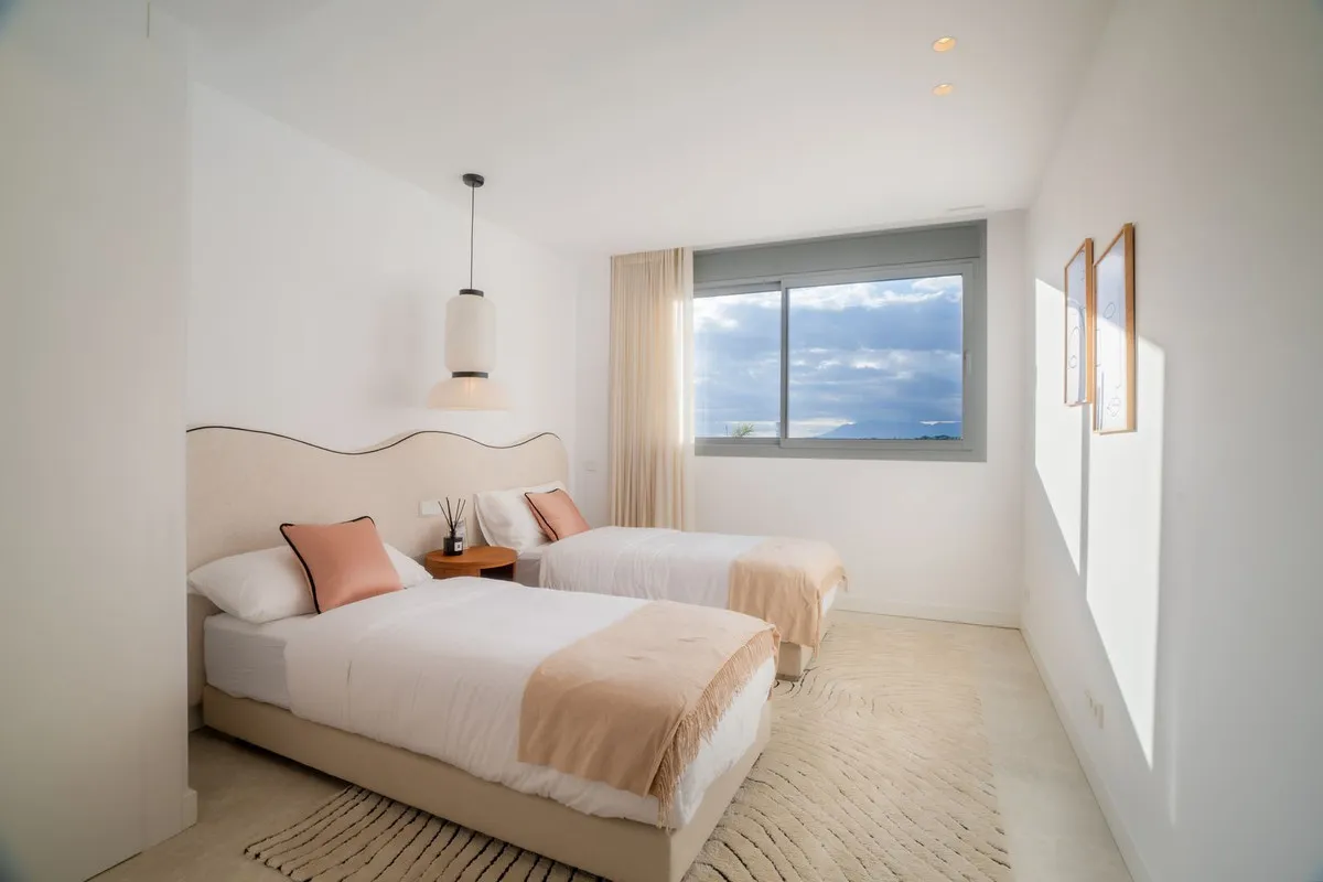 5973bdeb-6844-4e7a-99a7-f368adbbe750