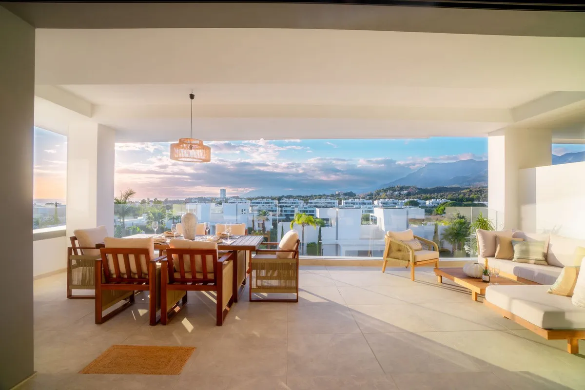 c651ae3b-fafc-4c87-ab6a-32756fd56f51