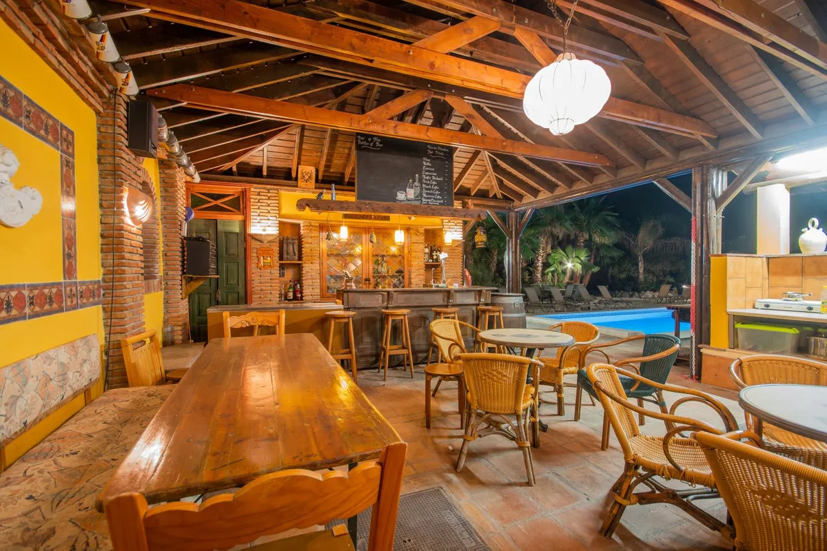 1c242f1d-cdff-465e-899d-0f92f6ea5e1a