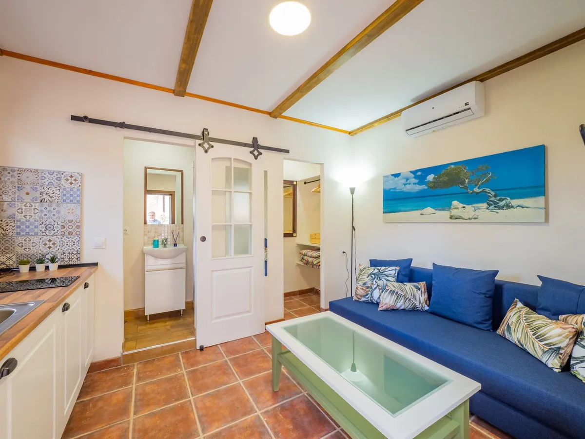 da3b3244-bbc9-48bb-b4bd-8cb3477ad083