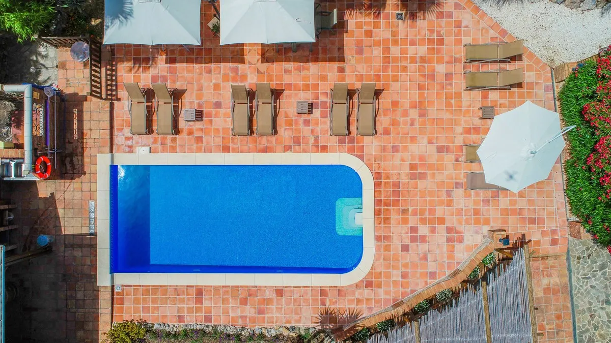 f96834b0-cc1a-4588-8dbf-41087ba45a4d