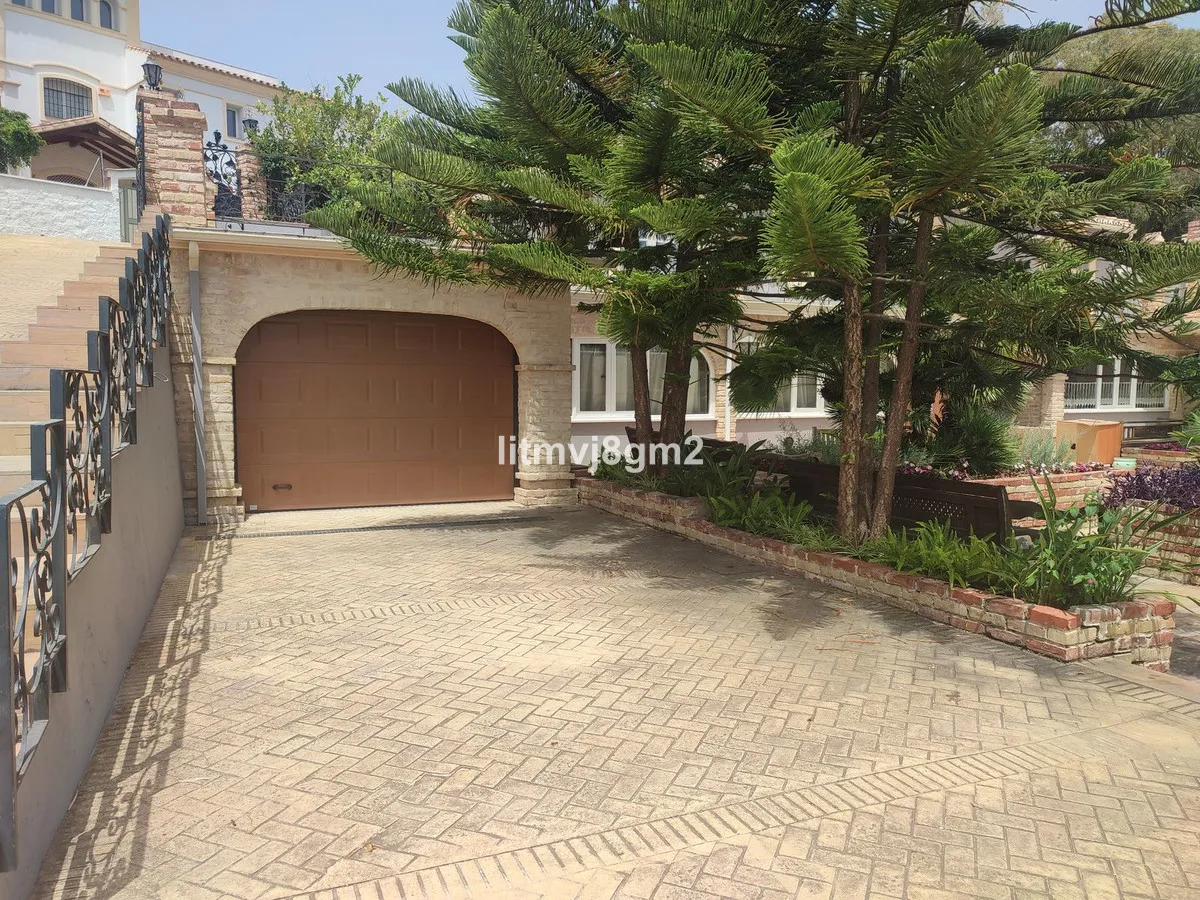 3d44aec6-38e9-4ff9-bdd9-61804472f738