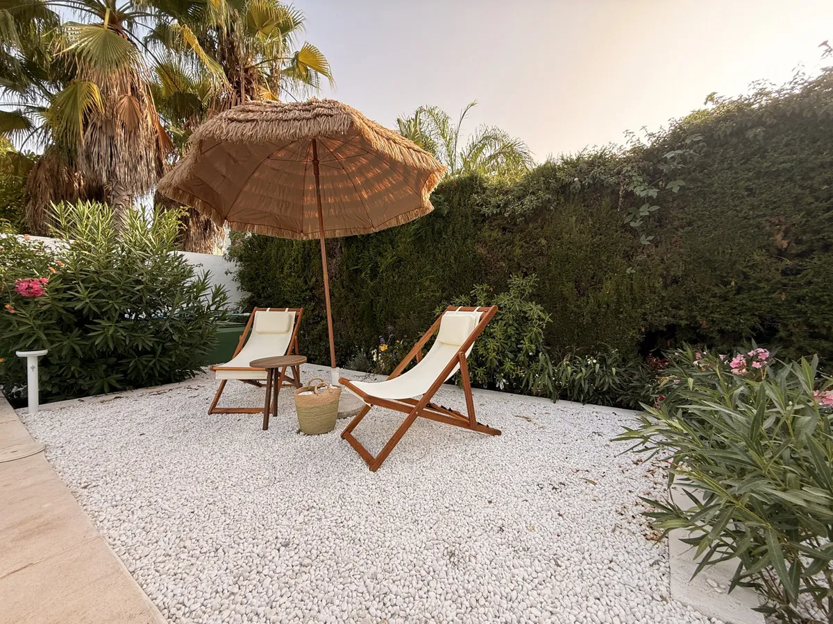 72241793-3ddd-40de-a288-e595d30a9803