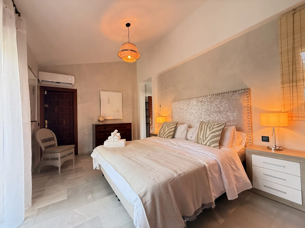 8cbb3e5c-45f0-4b06-9d7d-58a0c3dd14e1