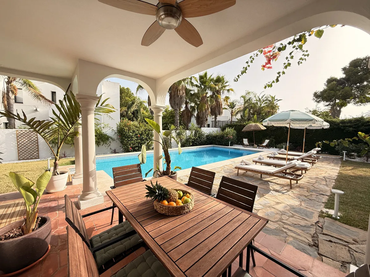 Elegance Meets Comfort: Estepona Mediterranean Villa