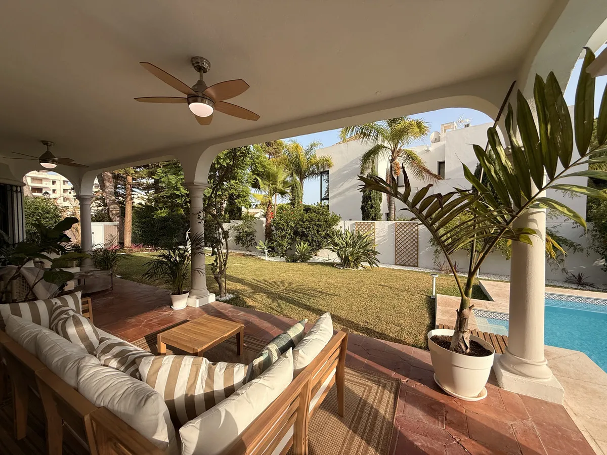 f9fdb334-12fb-4632-80ea-3d48839adceb