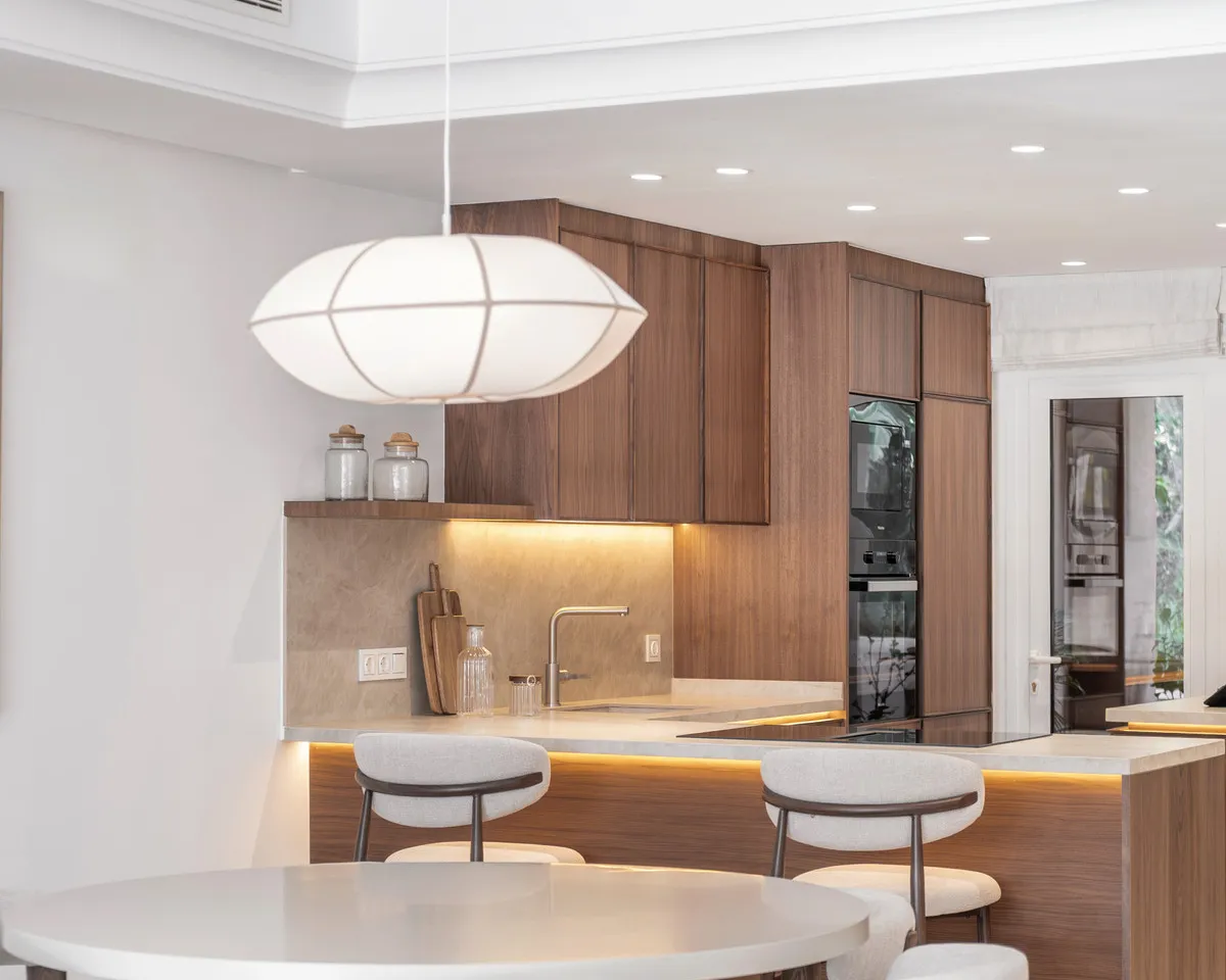 2c5fcec0-a279-420f-877a-becaa28f6bd8