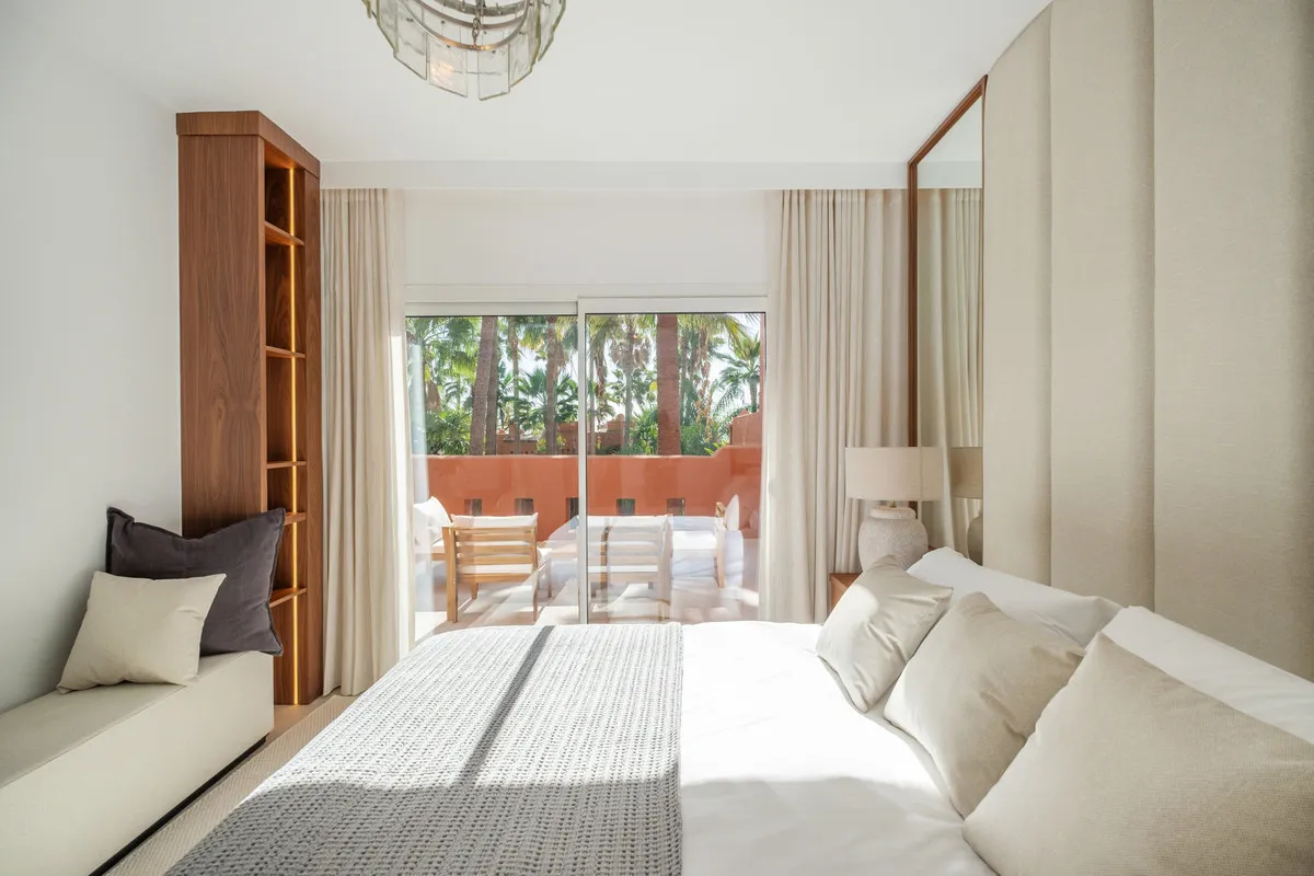 4ae1e34f-85fc-420c-8857-633eb41cefa3