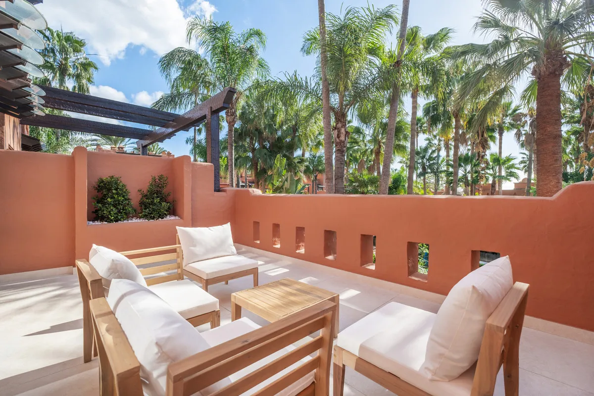 5ce3b7dc-e588-43f1-a45b-9eae834a20d3