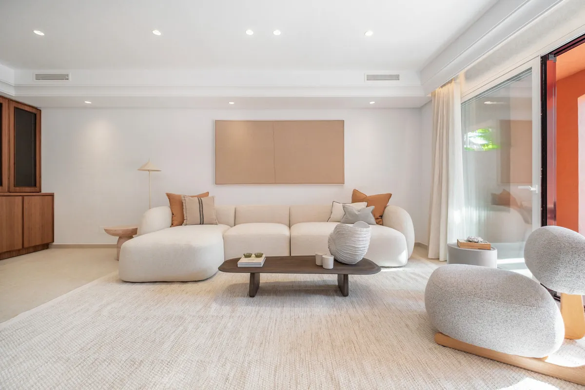 7df5481c-28a2-40cc-898a-8048c1acccb4