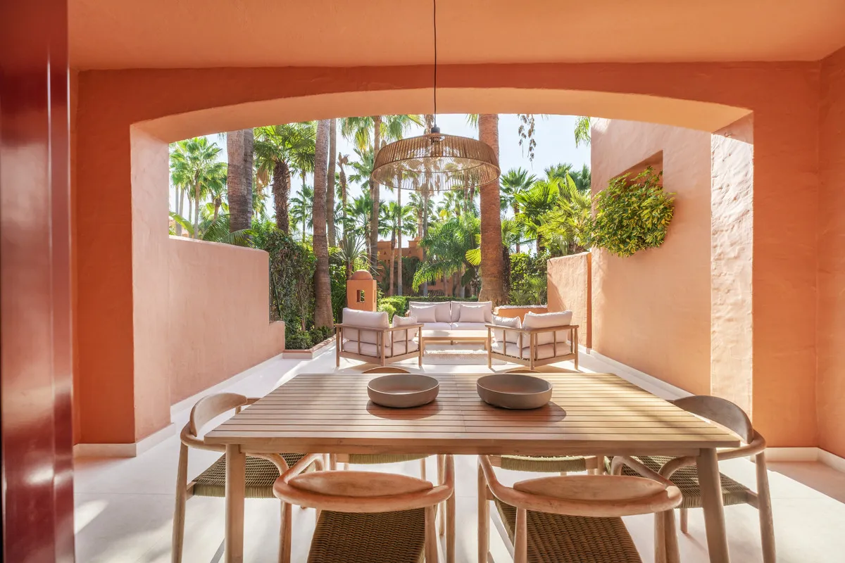 891717e8-c17b-4b30-9563-b18ed6218167