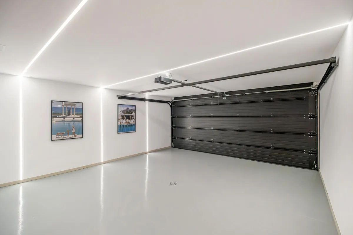 a15fbf84-00e9-4ff3-b660-dd289e738df8