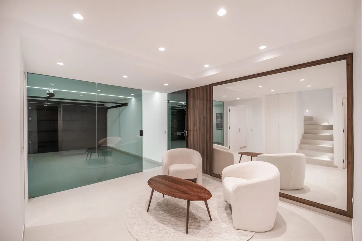 a5f564c8-2444-4198-8e18-d032156d4764