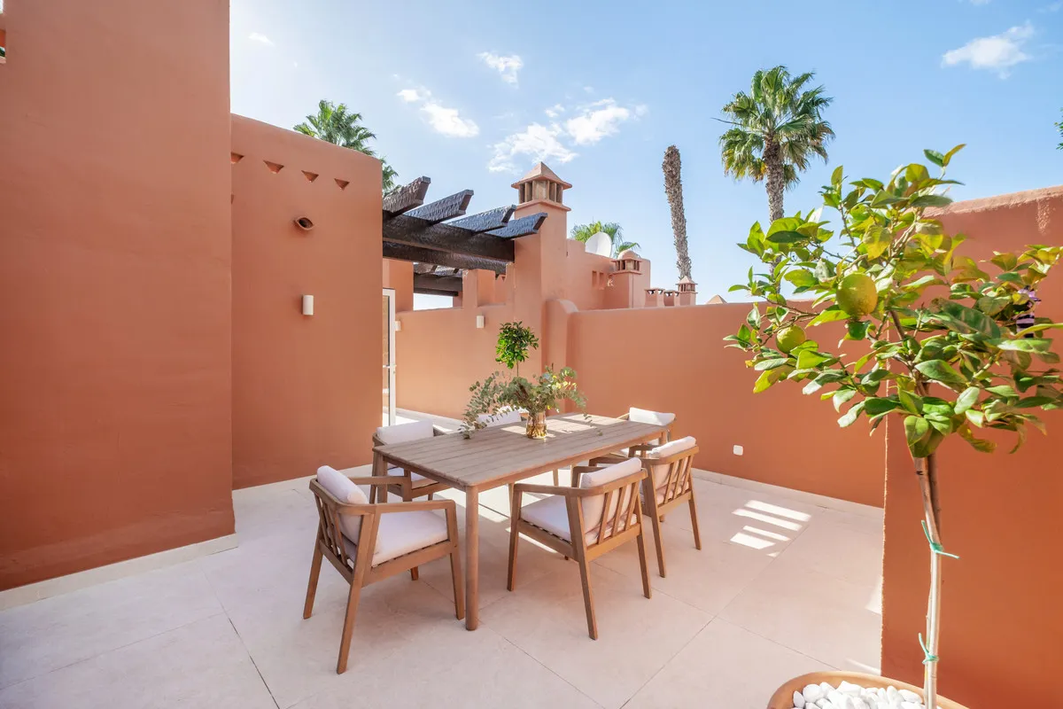 c64f2883-b3ee-4cc1-a883-b6e87e14c5a3