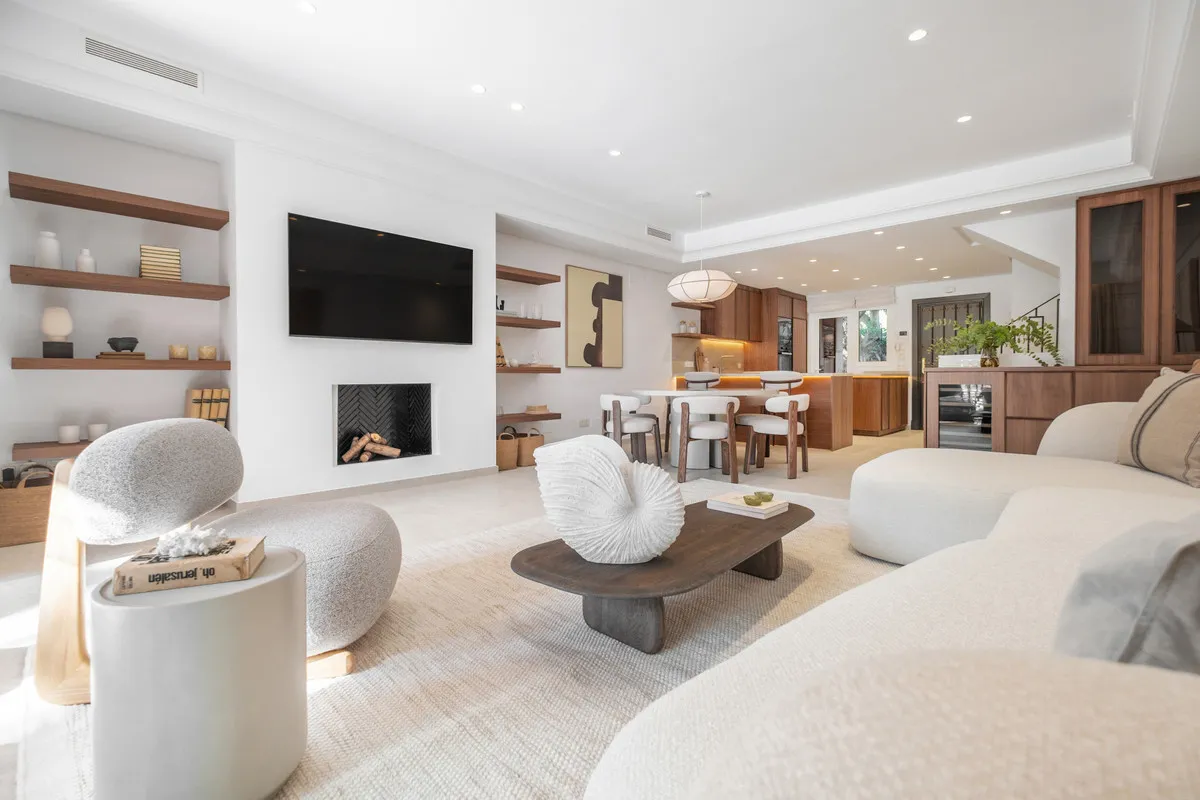 d73aa659-785b-4f99-acb3-cfad9f992236