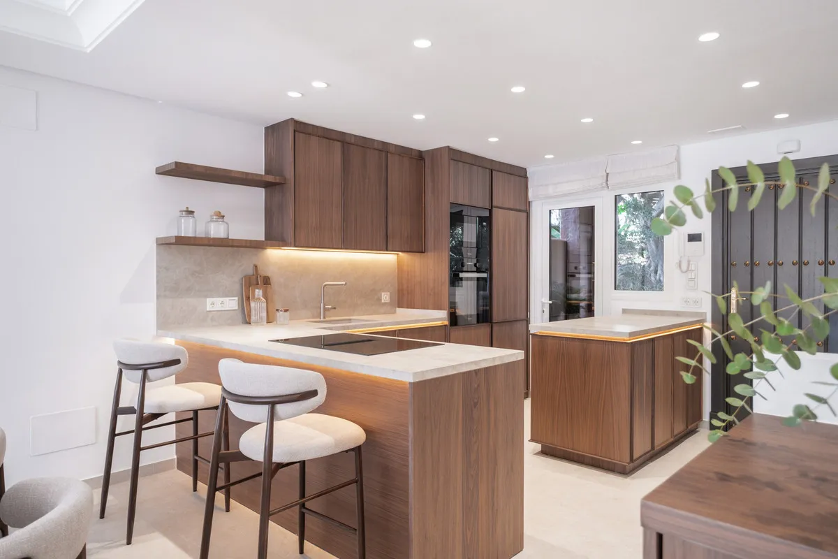 f1c9055d-300b-4d88-97cc-a8aec1c22995