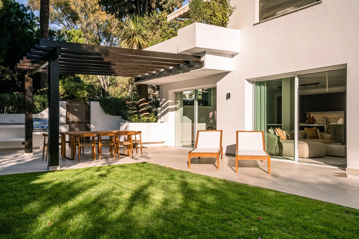 ef2f6024-faed-4917-9645-e5fe30179718