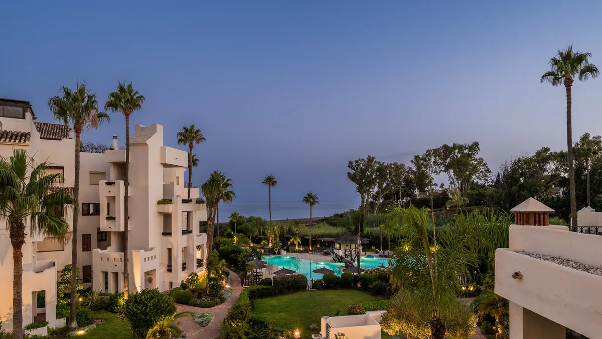 f5f52054-5ad7-49e9-ac85-b8052c535e84