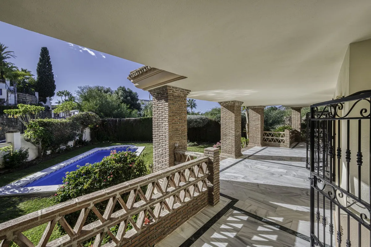 1d5f50fe-1c3d-44ec-91ed-1b6cb7eedb68