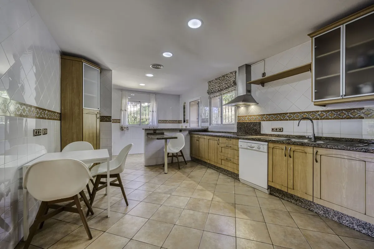 8224943a-7ff3-4328-93d1-bf5d5a39ad00