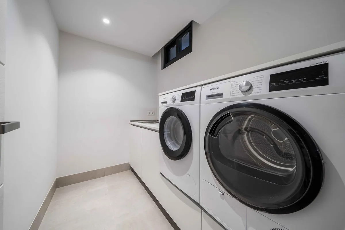 1a3b37e2-42f6-4156-a4b7-44220828f921