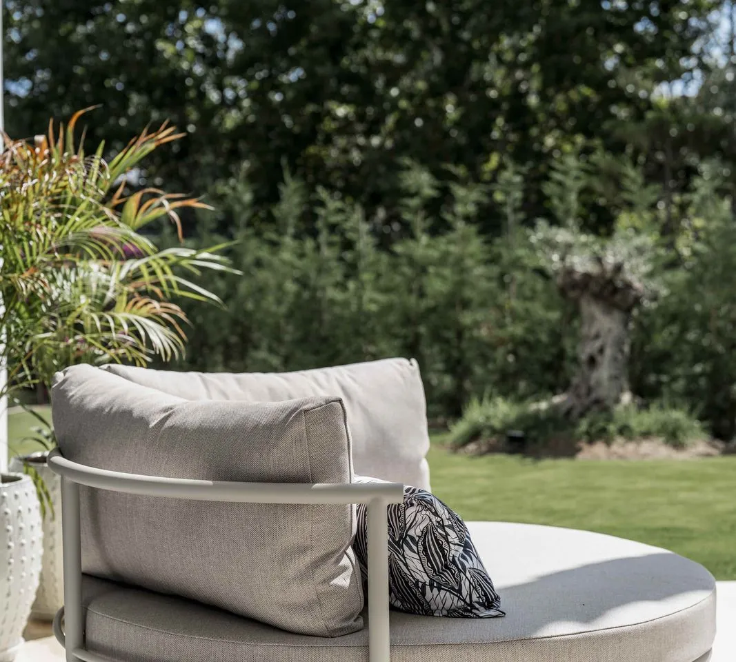 d3f45f61-8e86-40ec-9ff7-c2985c235336