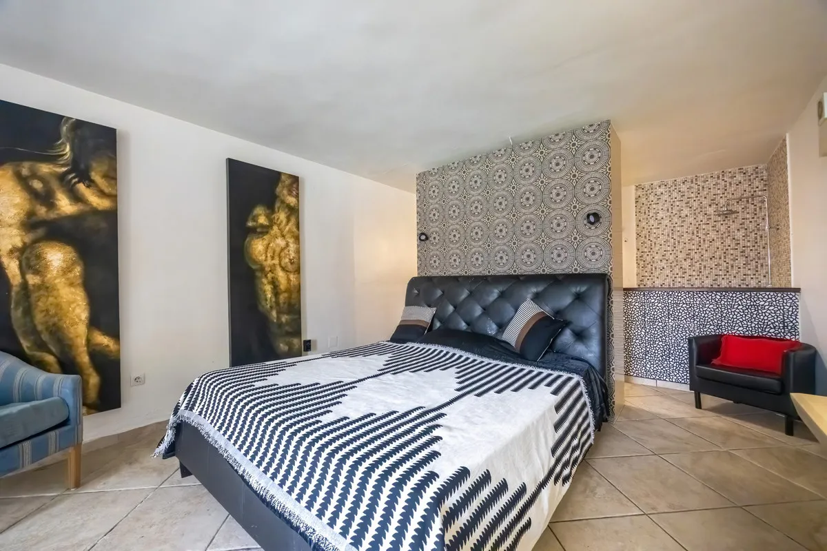 863806cd-6ffc-4284-b38c-8b6870aa9648