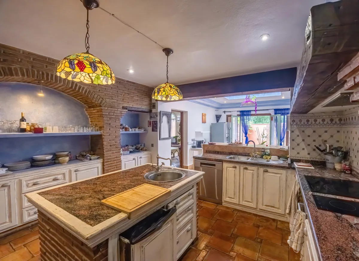 f93a5666-0ee3-4a7a-aa36-55372b42c817