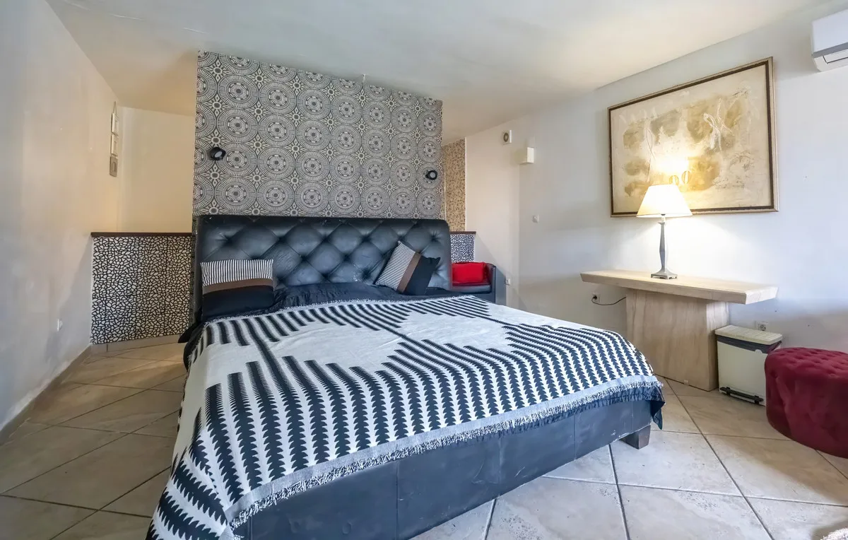 fcea3fe4-5889-4f1f-86a2-fcf0ca951e04