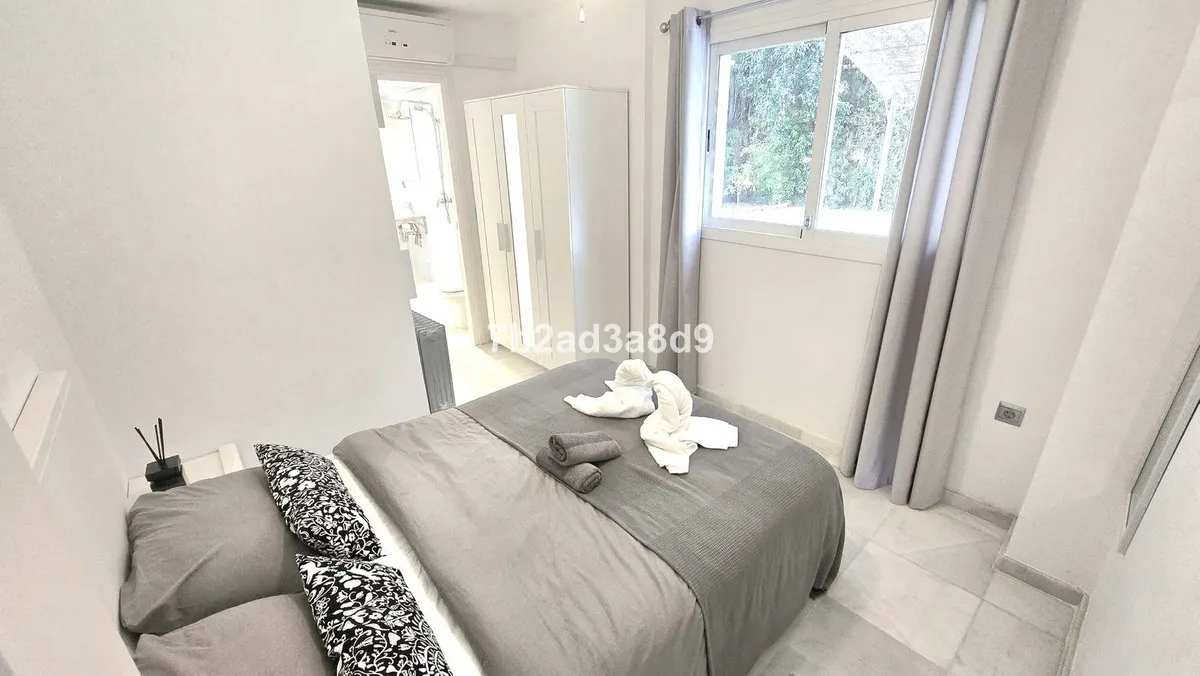 1eb87ddf-c968-4212-aefe-e94658e6a6ed