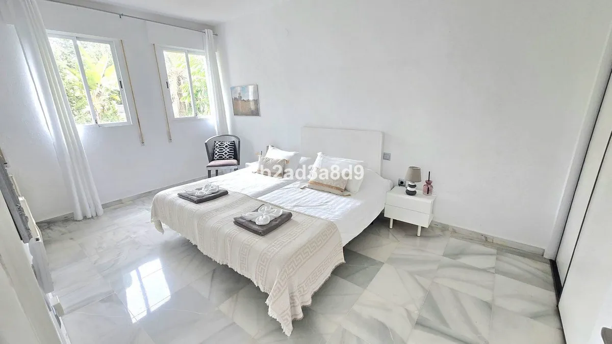 2cb6a177-5b49-4de1-b63e-0e36c5f740ea