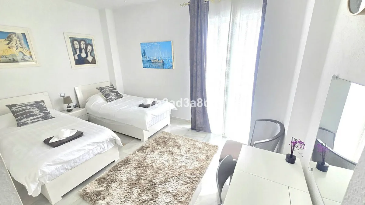 a8c09754-0377-4eeb-a940-eaf01012cb6d