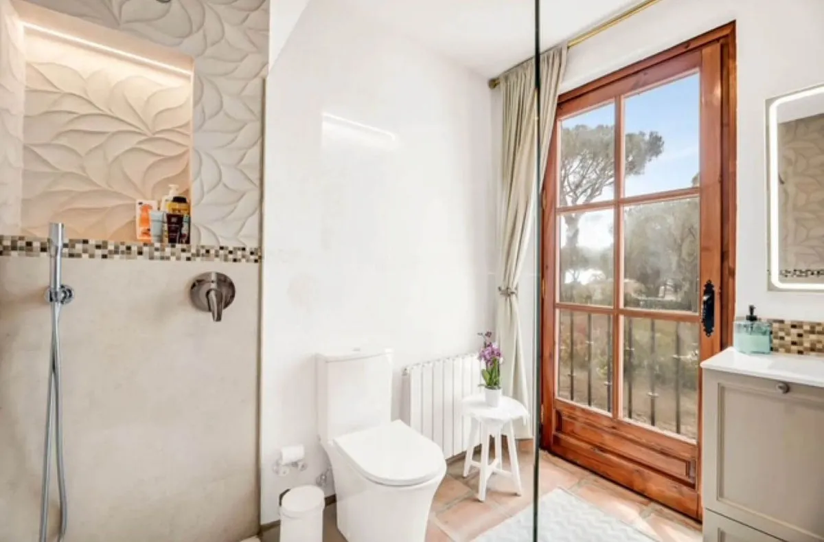 17e0d0de-4802-4fd4-b084-9d74994cc771