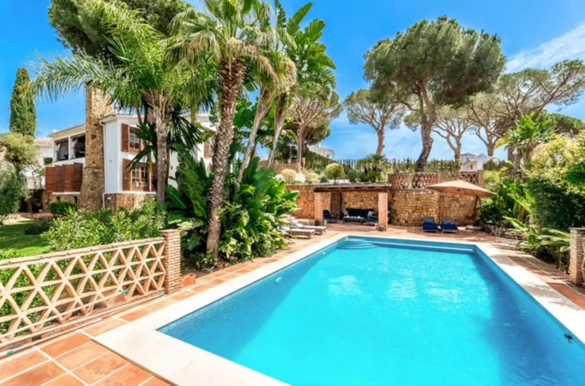 a21ce0c9-79ac-4f66-8878-4239557af67e