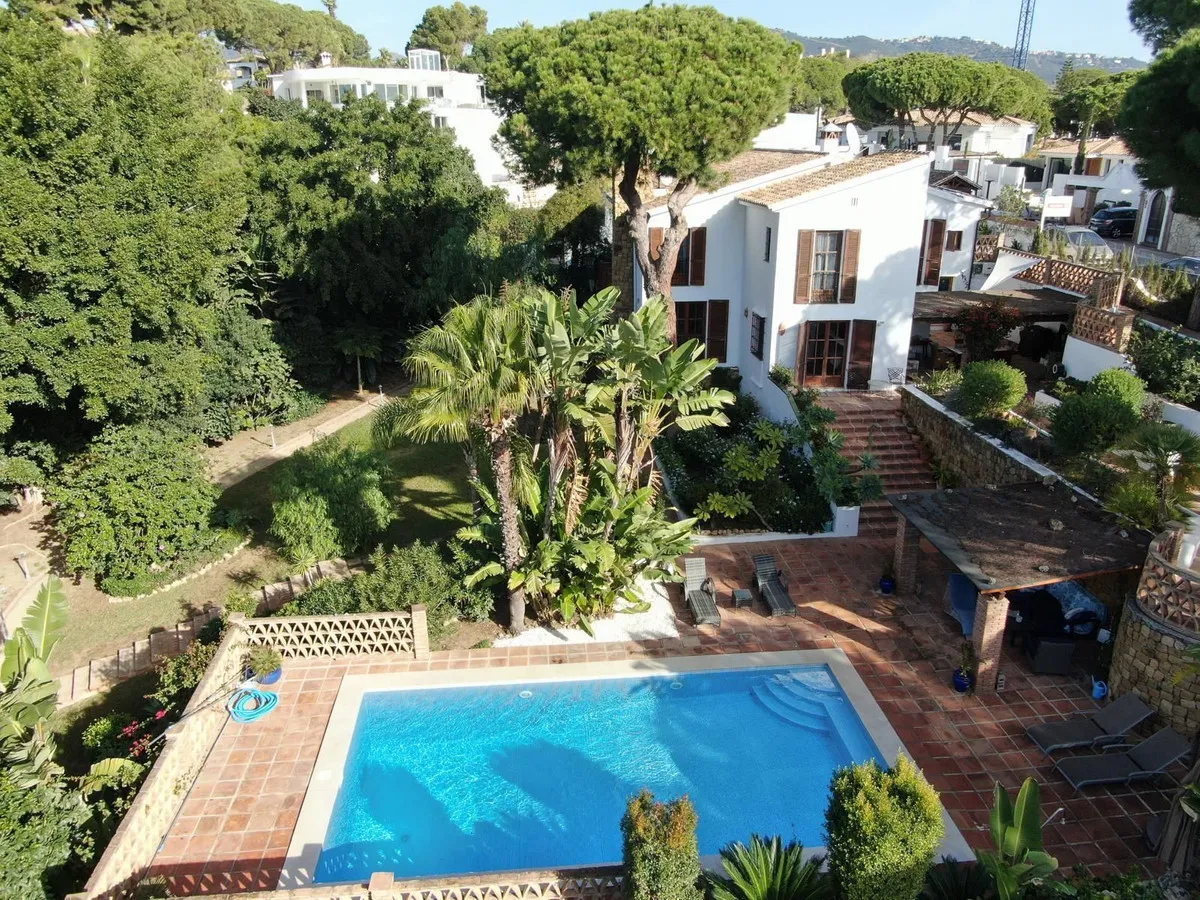 c7c79bd8-8424-40ab-9b42-c822c9d74242