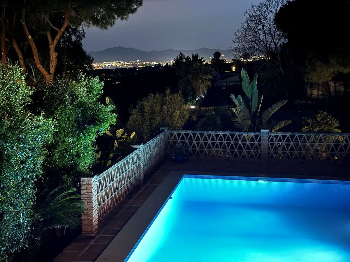 dcfb69a5-8a14-4725-bca9-8b9894a3c5d5