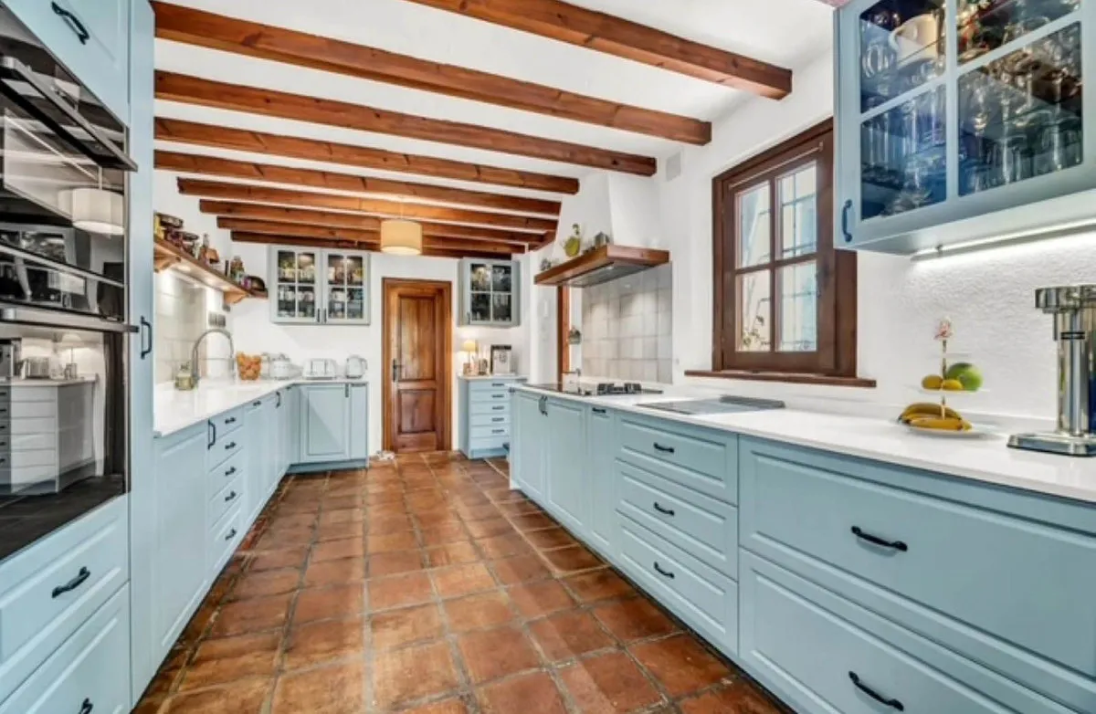 feceb6f1-8bf1-4a94-b946-6f015263dde4