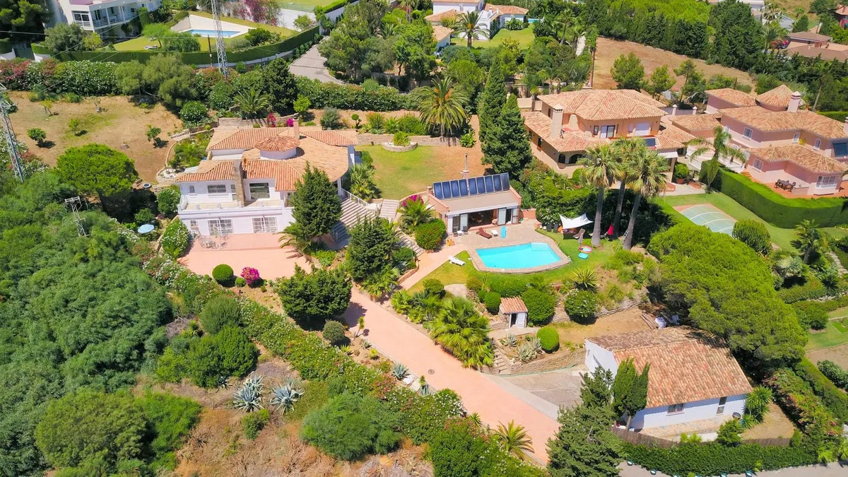 Estepona Seaview Estate with Modern Luxuries
