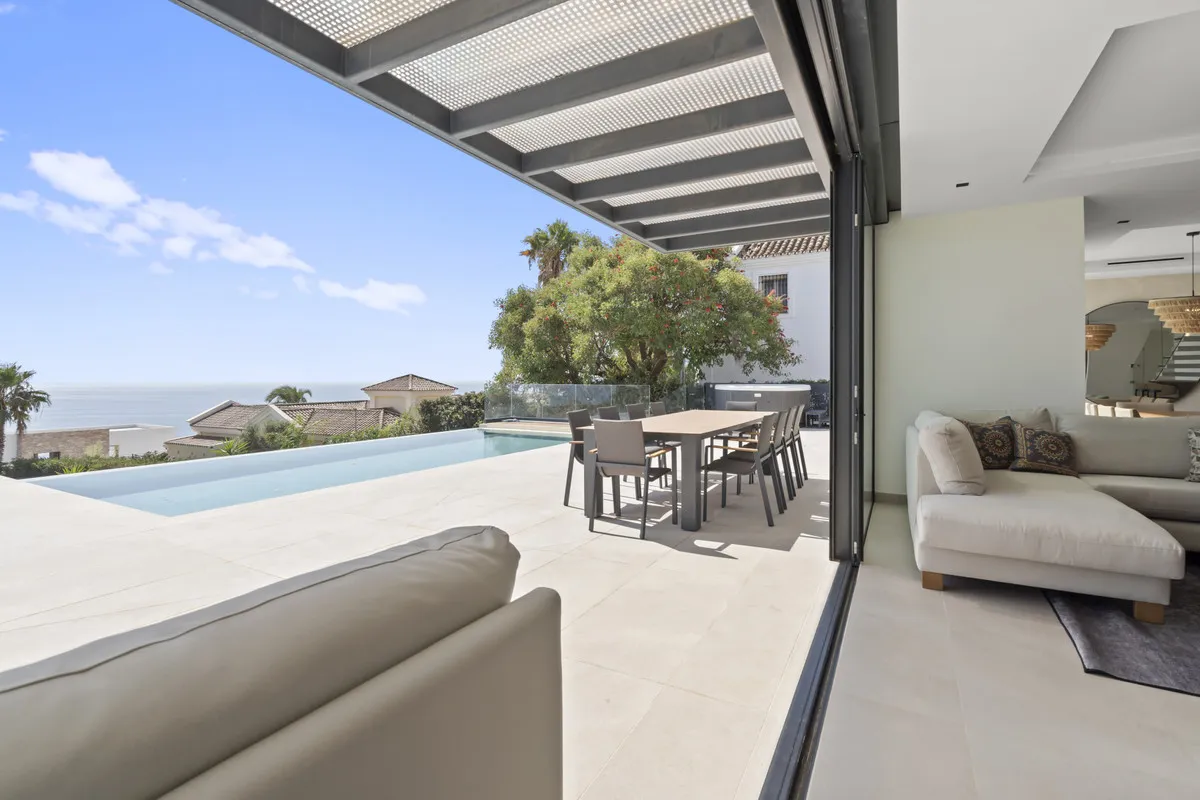 20ed500a-99b8-4f5b-a1ca-f47c947fdfe8