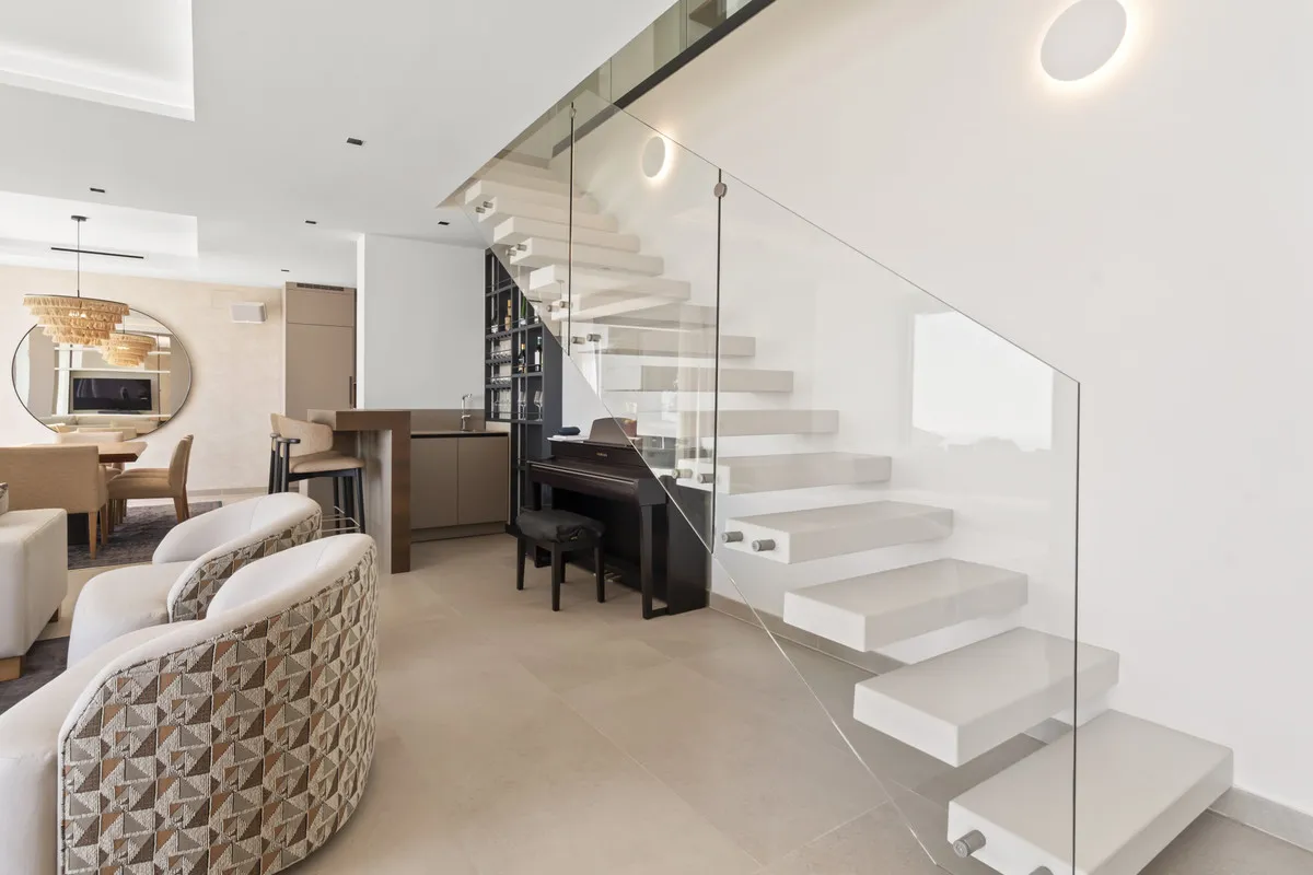 d568ec97-608e-430e-862e-f9c4e2586422