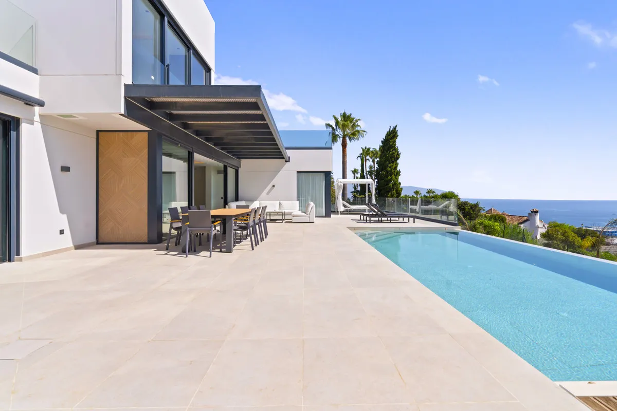 fae2e468-937b-4449-a0d4-7f61ff59c211