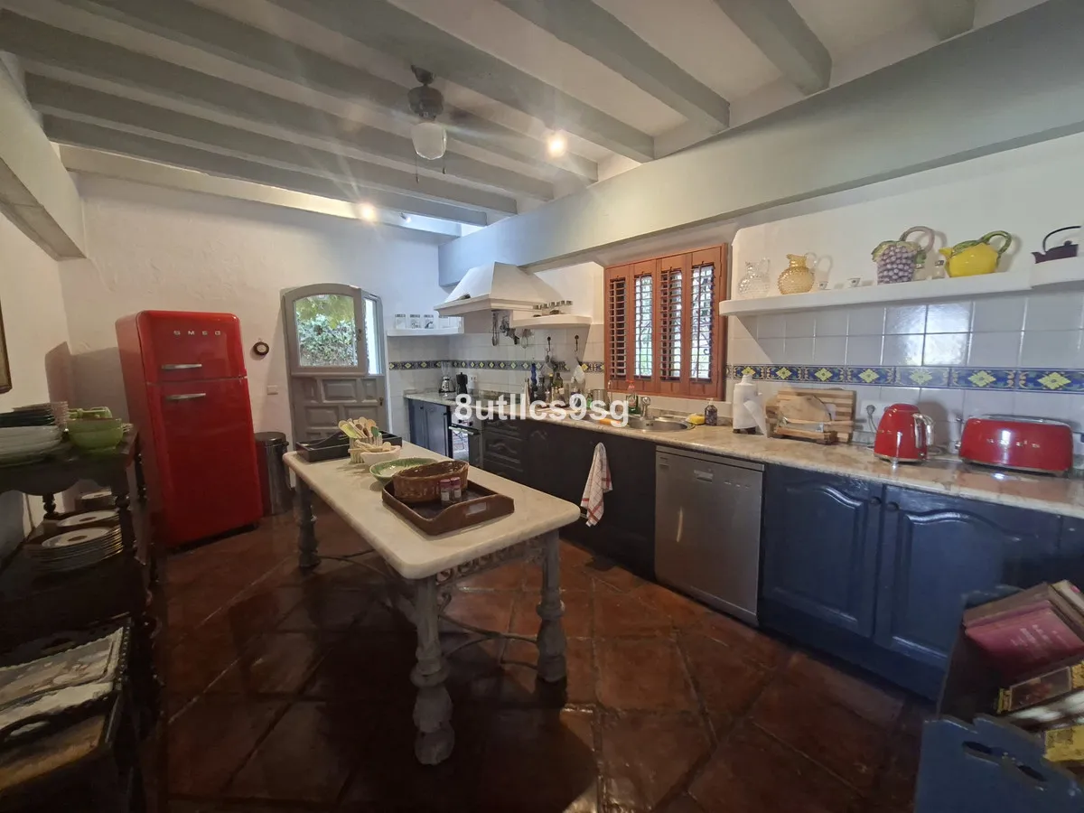 b142ccdf-bebd-47b2-908e-0b13962eb92c