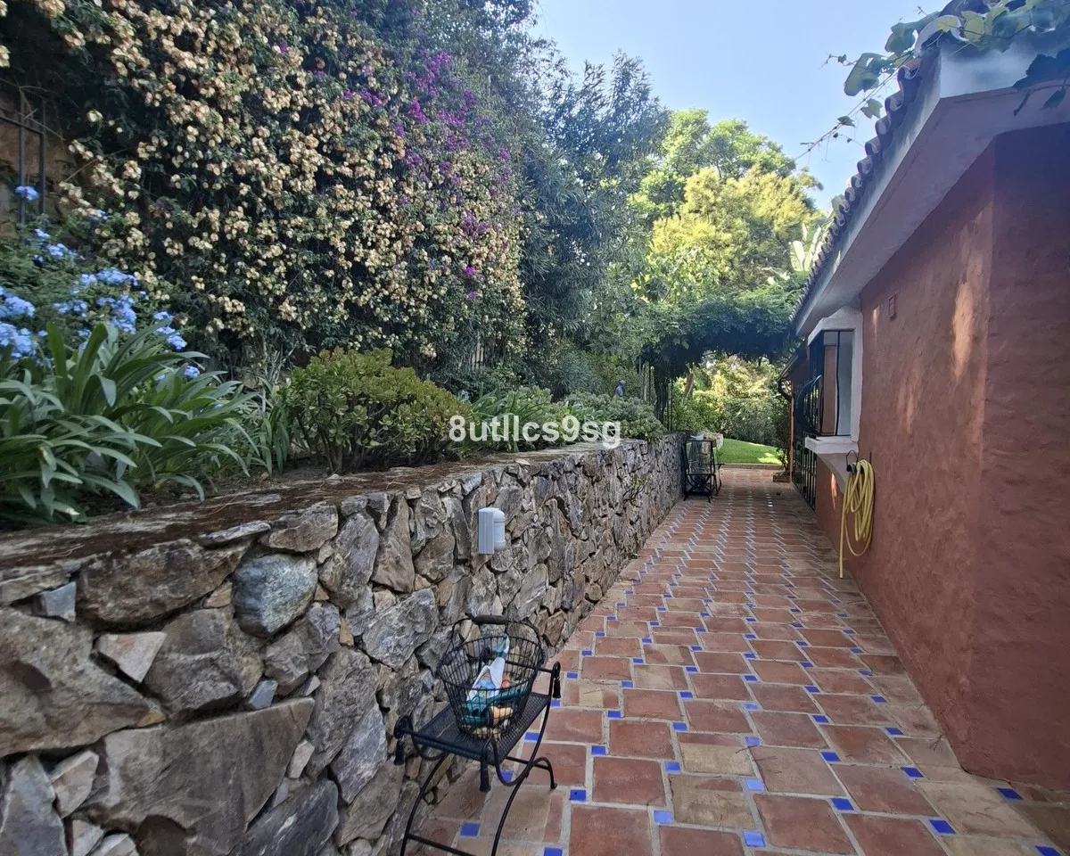 f58e83d5-aeea-4b05-842b-a3343aa1153d