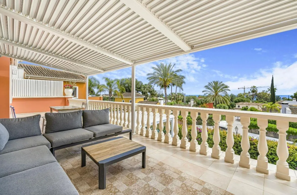 28e5f370-77d0-4dad-a0e3-f94de61f2ca8