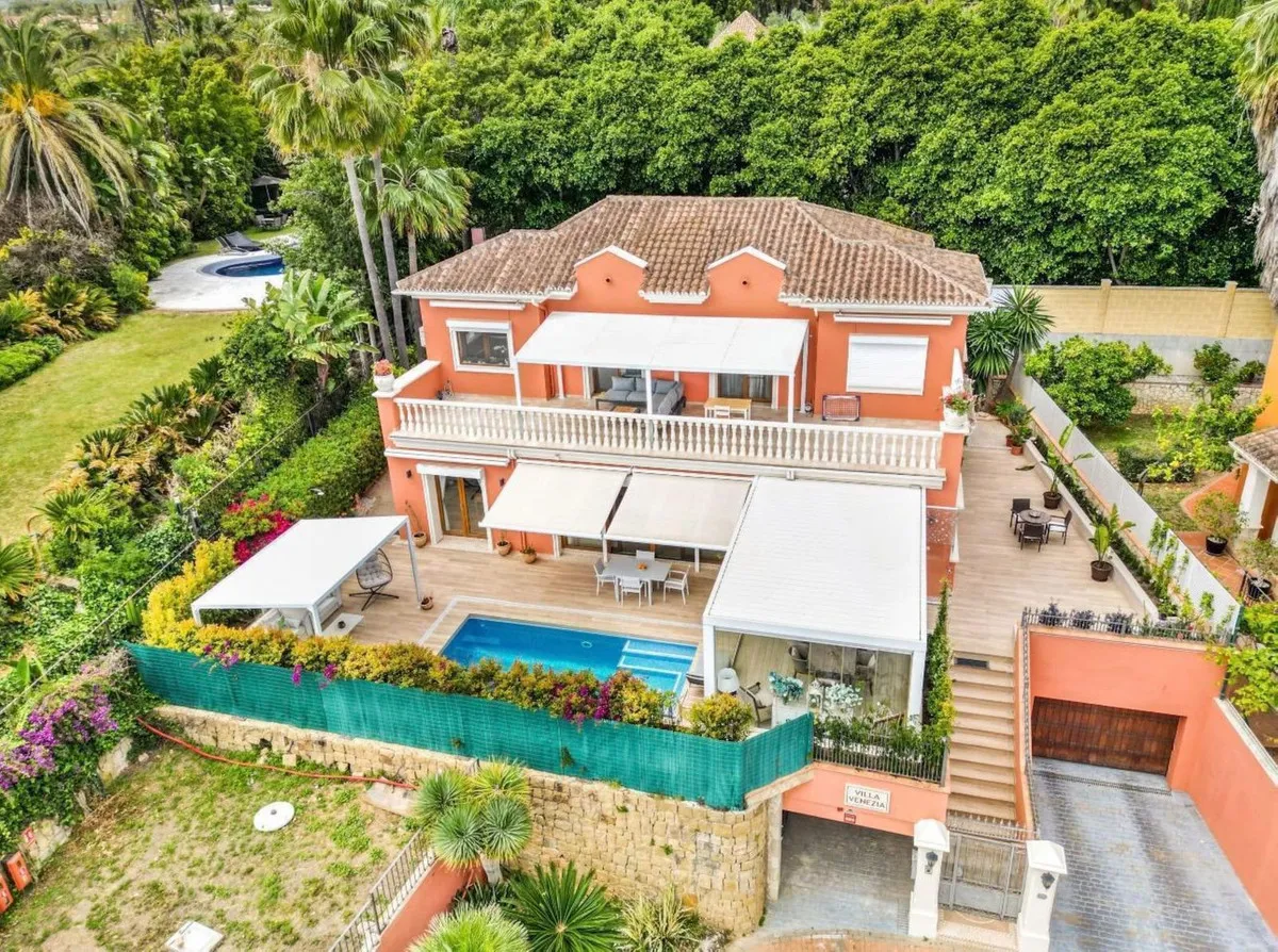 a711dedb-5a5c-412f-8937-237885deff36