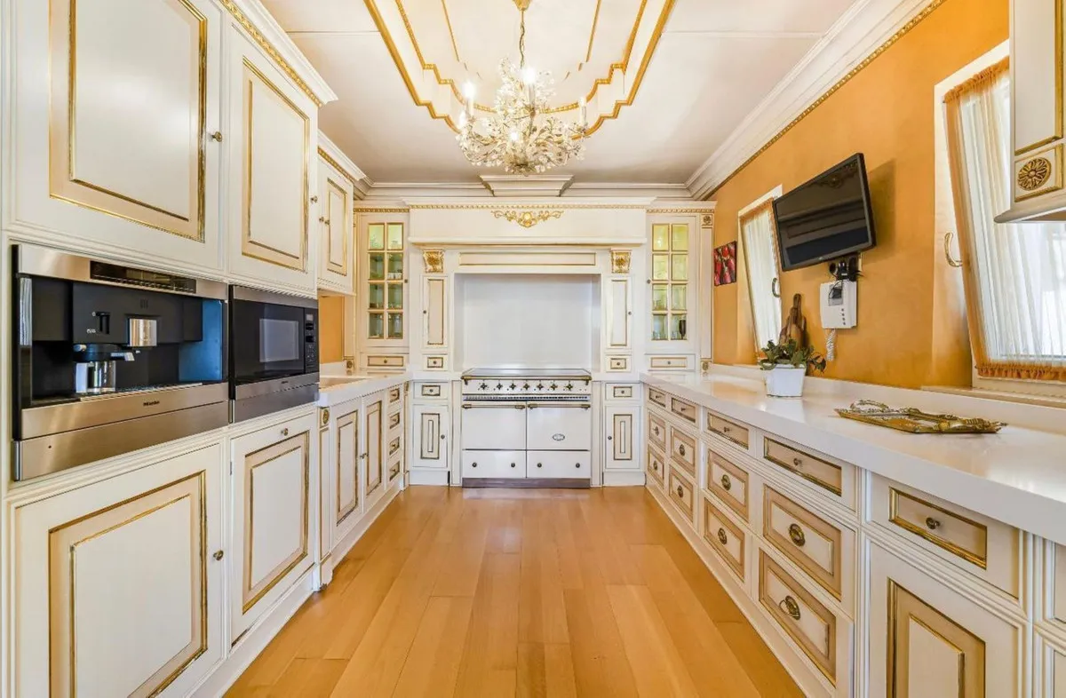 d2175d38-5986-4055-b77c-8ea799b8f53f