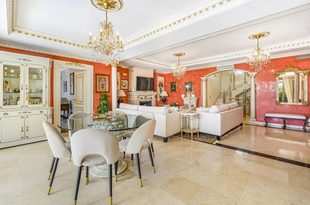 fef04157-3f1f-40b5-b394-e406e4c86d3a